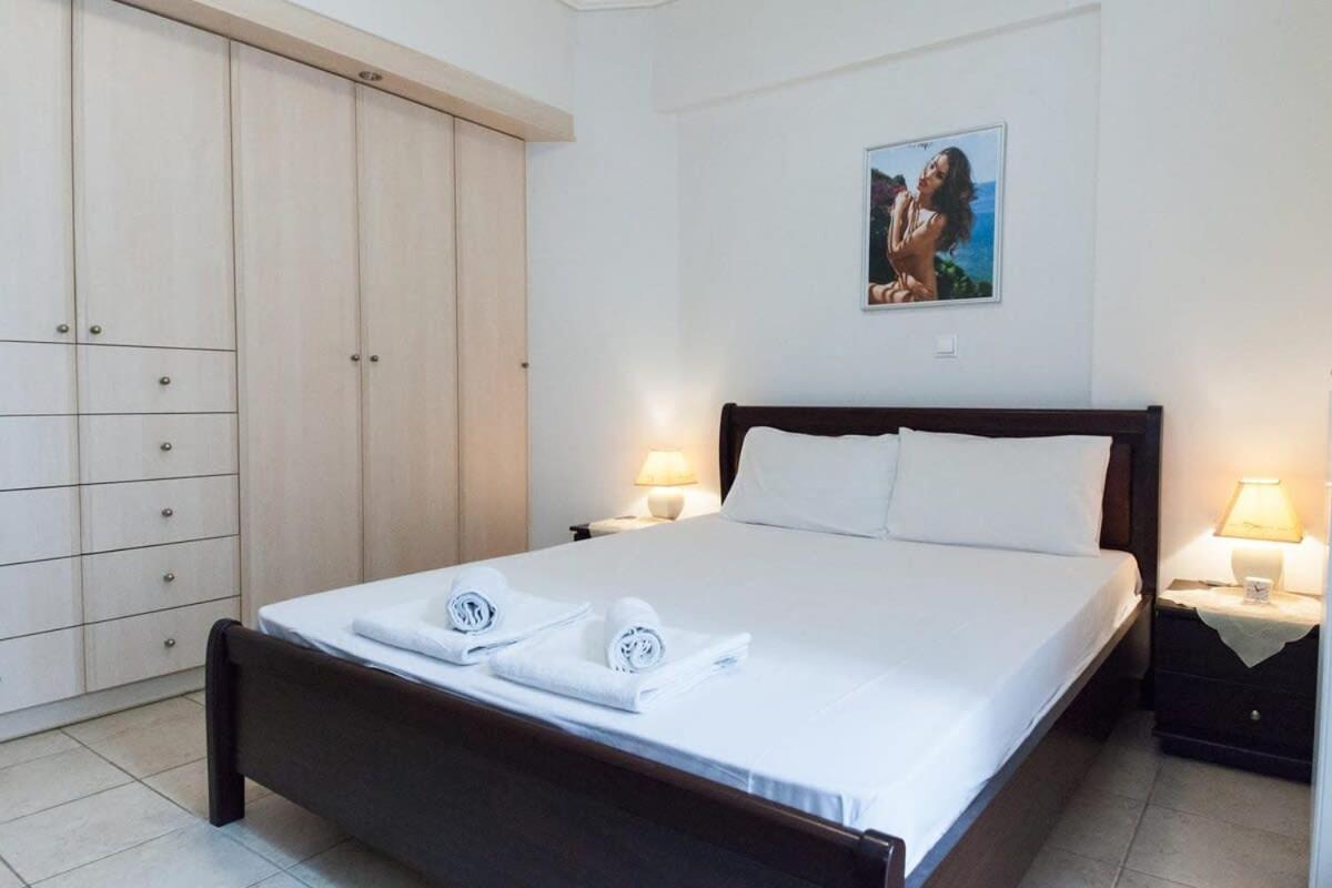 Scenic Balcony Apt In Vibrant Petralona Athens Exterior photo